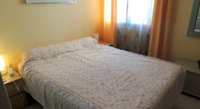 Apartment by Roses Beach With Pool