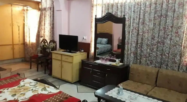 Трёхместный номер Standard Royal Guest House