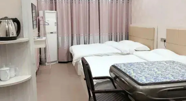 Hunchun My Home Hotel, Prenota Hotel Hotel a Hubei con parcheggio, Parcheggio