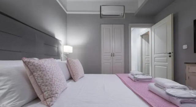 The Green Door, Book Hotel Thessaloniki Macedonia