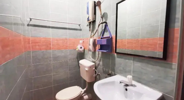 Номер Standard Spot On 90305 Hen Hen Hotel
