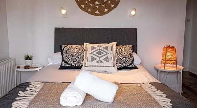 Pure Magic Lodge, Prenota Hotel  