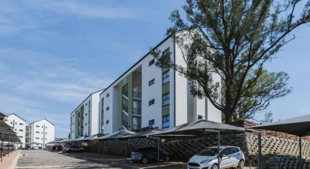 Alimama Spaces: The Green Park Haven 2, Boek Hotel Boksburg Gauteng
