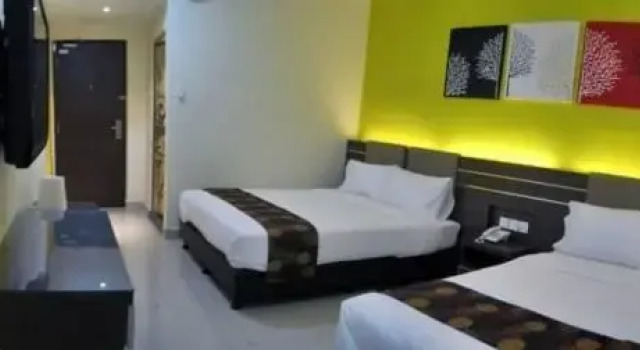GM Holiday Hotel, Book Hotel Lumut Perak