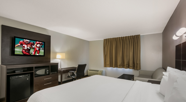 Red Roof Inn PLUS+ & Suites Knoxville West-Cedar Bluff