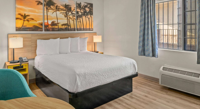 Days Inn & Suites by Wyndham Artesia, Buchen Sie Hotel Artesia Los Angeles und Umgebung