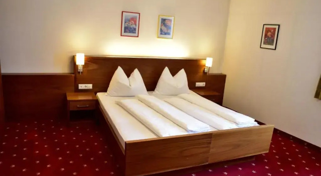 Двухместный номер Comfort Hotel Krone