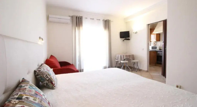 Студия Dinita Apartamentos