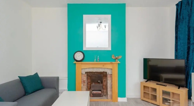 Bright 1 Bedroom Home W/balcony