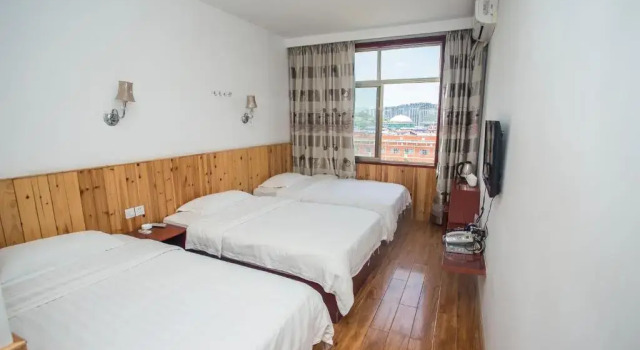 Номер Standard Zhangjiajie Yijiaqin Hotel