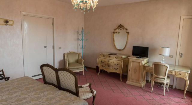 Grand Hotel Tamerici & Principe, Buchen Sie Hotel Hotels in Montecatini Terme mit Pool, Schwimmbad