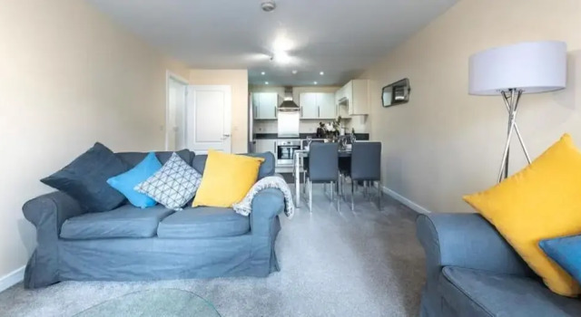 Immaculate 2-bed Apartment in Reading, Varaa Huoneisto Asunnot kohteessa Merseyside, Huoneisto