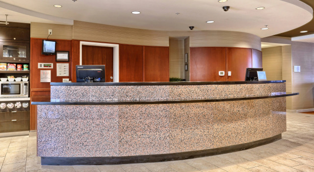 Courtyard by Marriott Harrisburg West/Mechanicsburg, Reserva ahora Hotel Harrisburg Hershey-Harrisburg, cerca de Select Medical