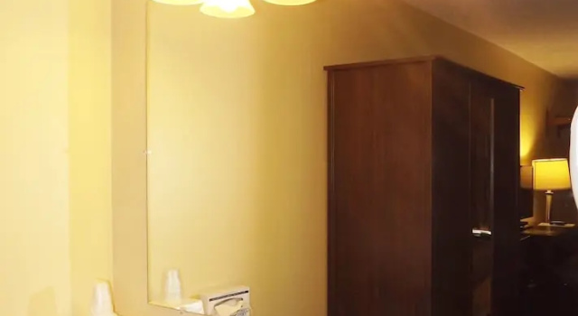 Номер Deluxe River Edge Inn