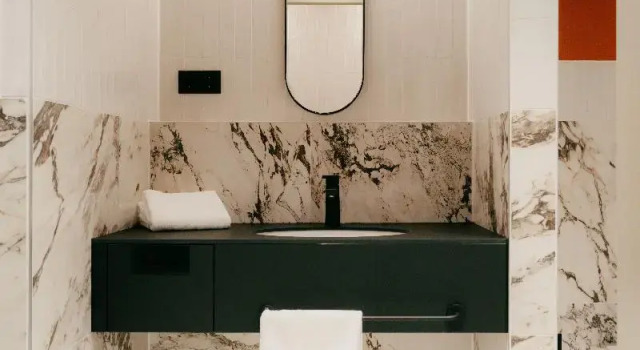 Люкс WELTWIEN Luxury Art Apartments & Free Parking