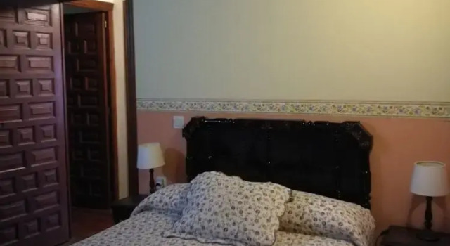 Casa Aurea, Забронировать Отель Вильялькасар-де-Сирга Паленсия, рядом с Церковь Санта-Мария-ла-Бланка