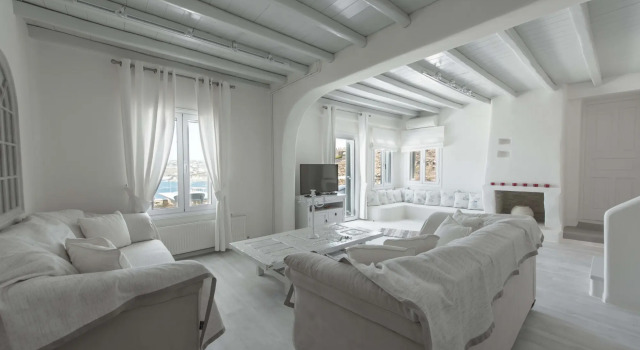 Luxury House with Private Pool 1A