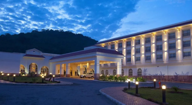 Hotel Ledger Plaza Bangui, Reservar Hotel Bangui República Centro-Africana