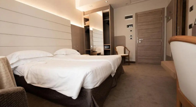 Двухместный номер Comfort с балконом Hotel Capri