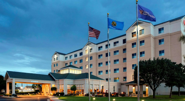 Номер Standard Hilton Garden Inn Oklahoma City Airport
