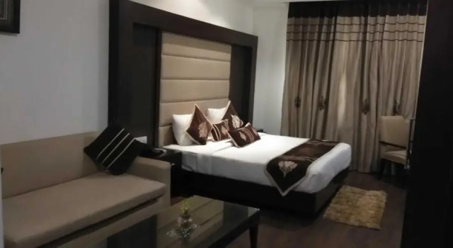 Номер Superior HOTEL PITRASHISH PRIDE IGI Intl AIRPORT DELHI