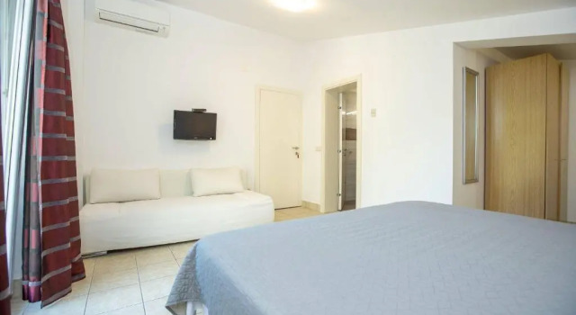 Apartments Mosor, Book Lejlighed Hoteller i Split Region med parkering, Parkering