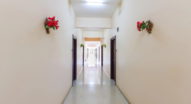 OYO 74400 D Lodging, Забронировать Отель Отели штата Махараштры 3 звезды, 3*