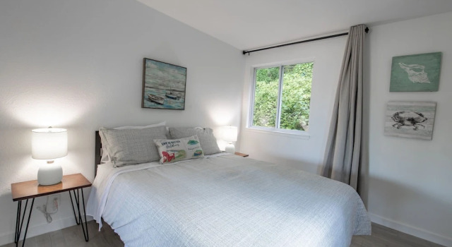 Marbella Lane Pedro Point Beach House with Hot Tub, Đặt Nhà nghỉ dưỡng Pacifica San Mateo County
