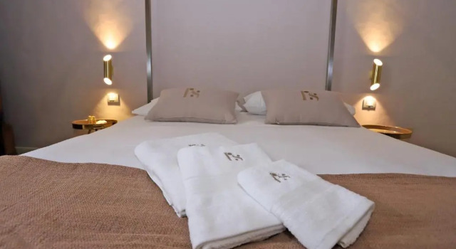 Palazzo Sansonetti, Book Hotel Hoteller i Casarano med parkering, Parkering