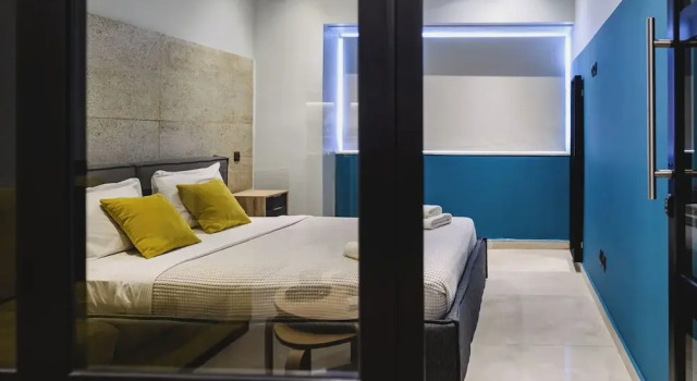 Athens Center Modern Suite