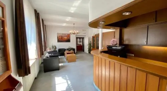 Adamidis Hotel, Забронировать Отель Альтенмединген Люнебургская пустошь