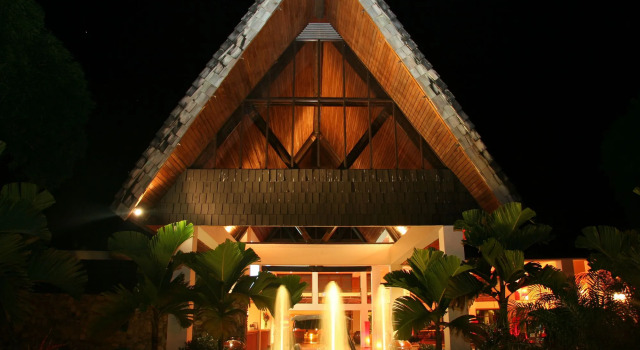 The Pearl South Pacific Resort, Spa & Championship Golf Course, Đặt Khu nghỉ dưỡng Pacific Harbour 