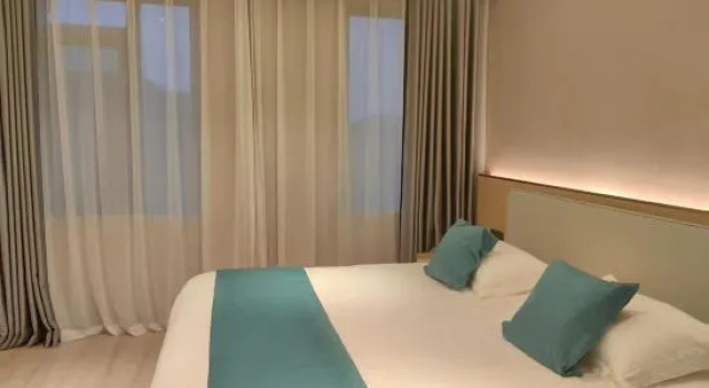 Люкс Luxury Meishi Hotel (Yiwushi Trade City Branch, Huaishang District, Bengbu)