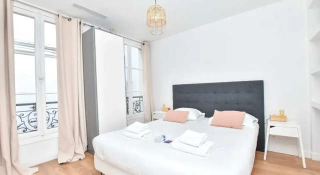 Magnificent Apartment - 2br/6p - Musee du Louvre, Забронировать Апартаменты/квартира Париж Иль-де-Франс, рядом с Гран Бульвар
