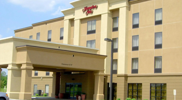 Четырёхместный номер Standard Hampton Inn Greenfield