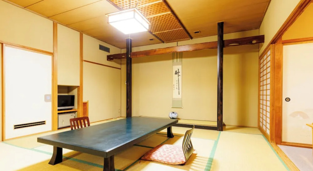 Номер South Wing Japanese-Style Tabist Chikuba Shinyotei Hakodate Yunokawaonsen
