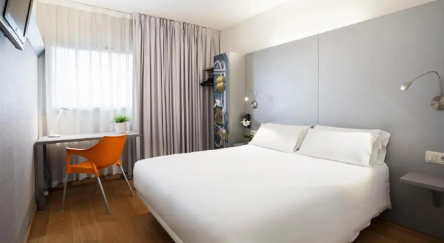 Номер Superior B&B HOTEL Figueres