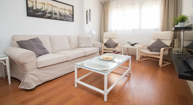 Stunning 3 Bedrooms Apartment, Забронировать Апартаменты/квартира Апартаменты Малаги, рядом с Salamanca Market, Апартаменты/квартира