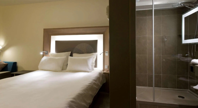 Двухместный номер Executive Novotel Leuven Centrum