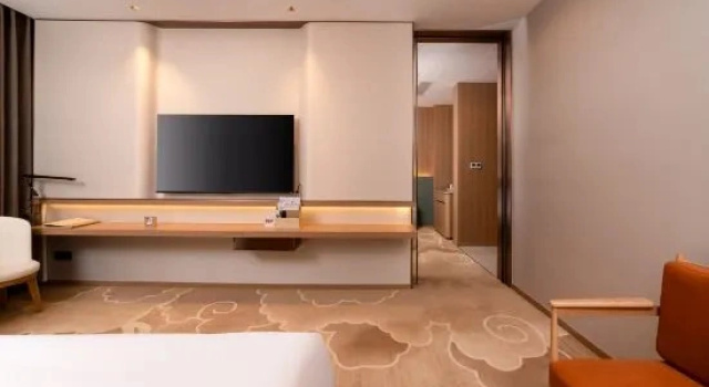 Семейный люкс с видом на сад Yili Hotel