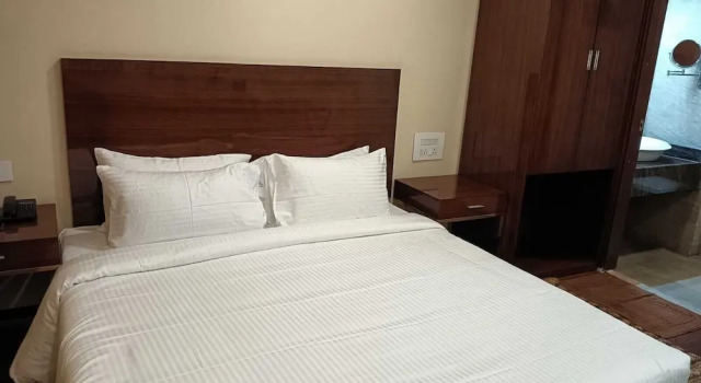 Номер Deluxe Layalee Grande Hotel Chennai