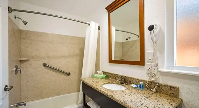 Номер Deluxe Rodeway Inn at Morro Bay