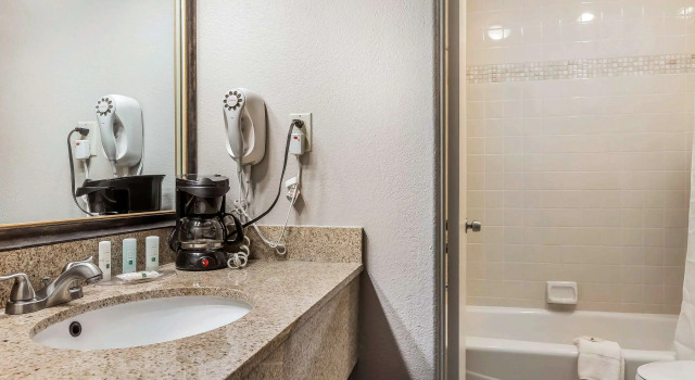 Двухместный номер Standard Quality Inn Fallbrook I-15