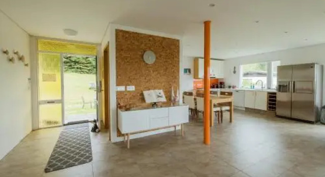 Varmaland Villa, Boek Villa Bifroest 
