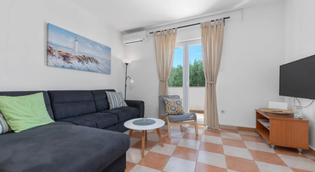 Uga2 - 70m From the Beach - A4-veliki, Забронировать Отель Отели Мандре 3 звезды, 3*