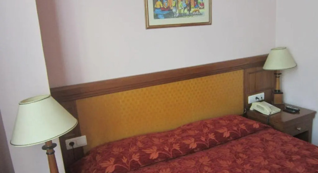 Одноместный номер Standard Minerva Premier Hotel