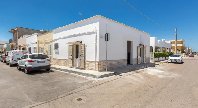 2486 Appartamento Arcobaleno by Barbarhouse, Забронировать Апартаменты/квартира Порто-Чезарео Porto Cesareo Beaches, рядом с Scalo di Furno Archaeological Site