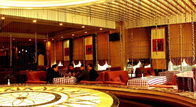 Horaton Hotel, Buchen Sie Hotel Hotels in Changsha mit Parkplatz, in der Nähe von Martyrs Park, Parkplätze