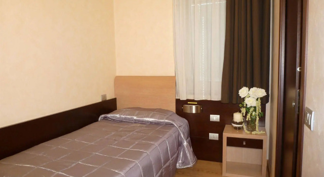 E H Suites Rome Airport