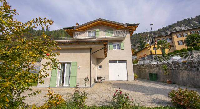 Casa Palmira in Drena, Забронировать Отель Дрена Alto Garda e Ledro